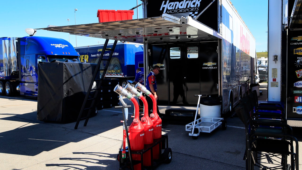 Pair of NASCAR teams scrambling amid hauler issues at Kansas